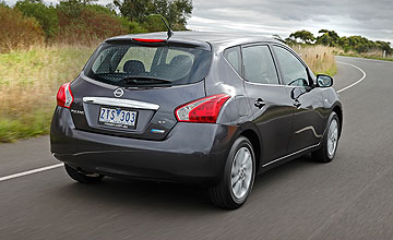 Nissan St