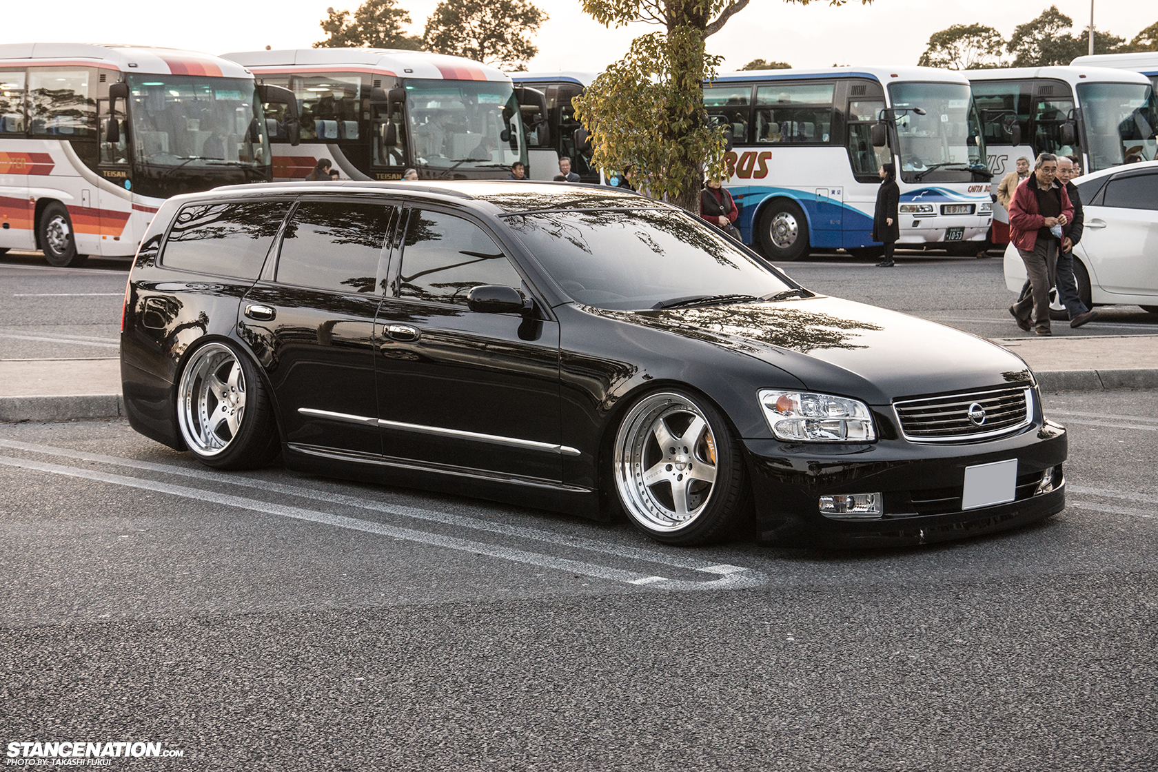 Nissan Stagea