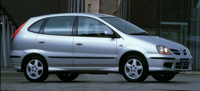Nissan Tino