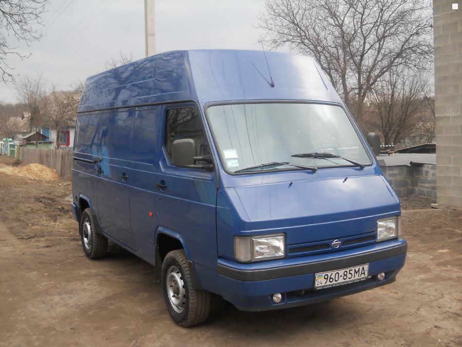 Nissan Trade