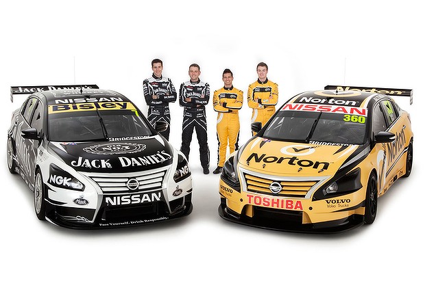 Nissan V8
