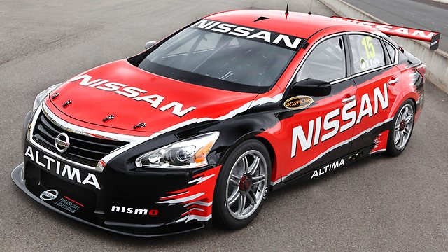 Nissan V8