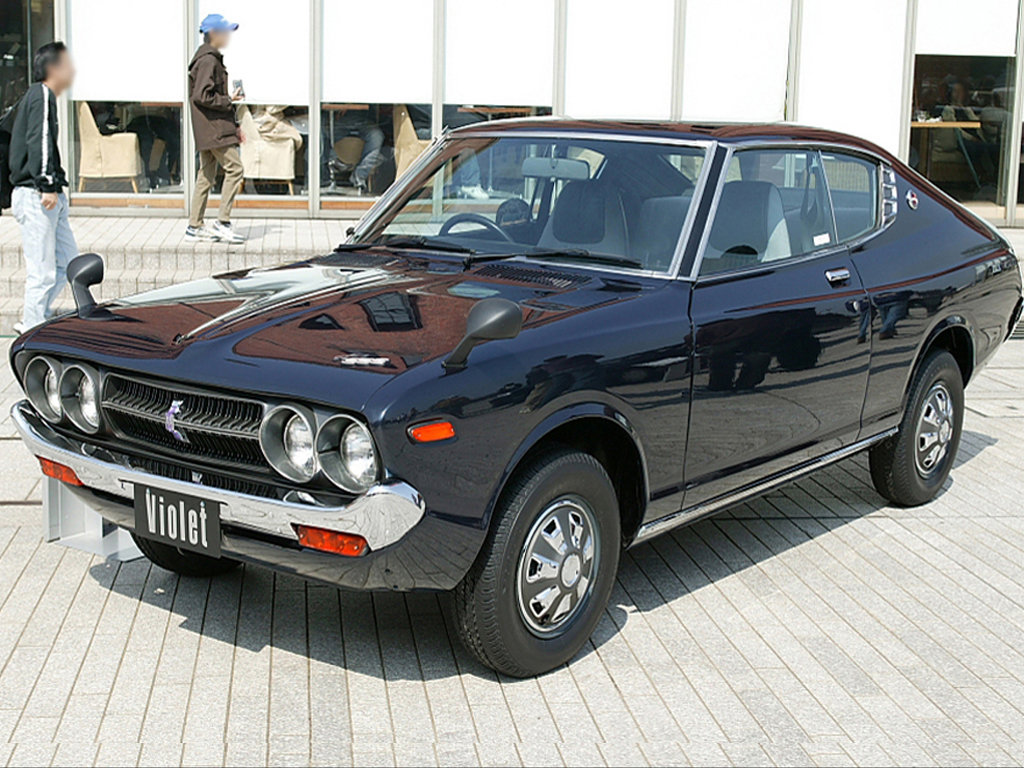 Nissan Violet