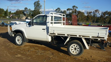 Nissan Navara 1989