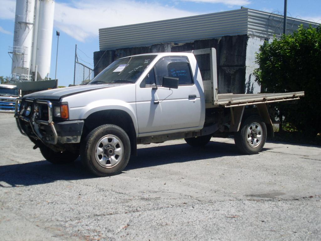 Nissan Navara 1990
