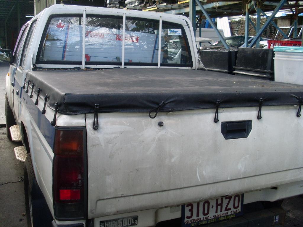 Nissan Navara 1990