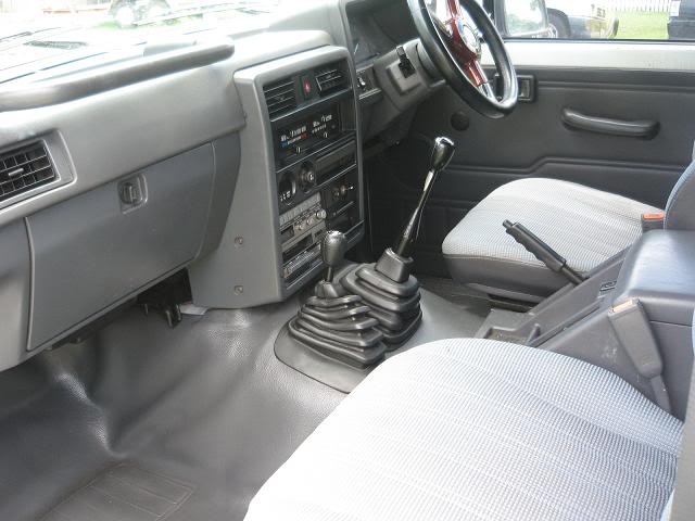 Nissan Navara 1990