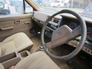 Nissan Navara 1991