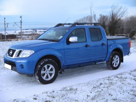 Nissan Navara Blue