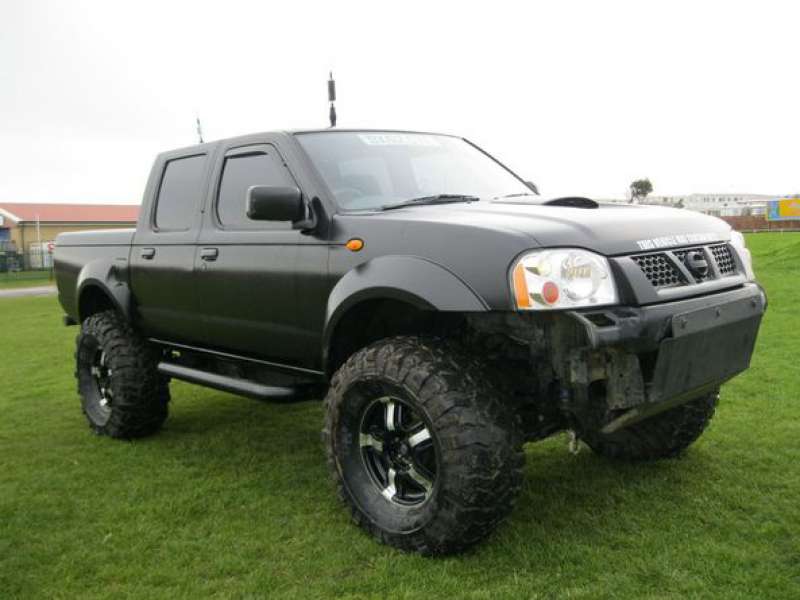 Nissan Navara D22