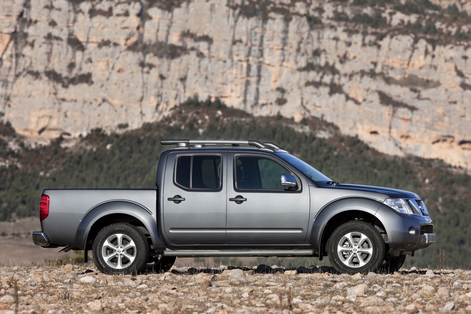 Nissan Navara Grey
