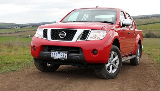 Nissan Navara Red