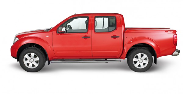 Nissan Navara Red