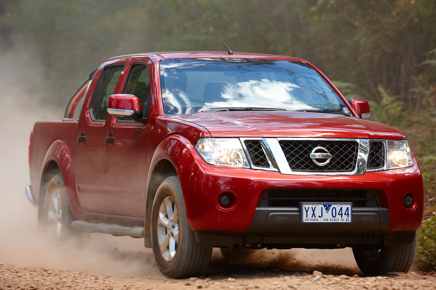 Nissan Navara Red