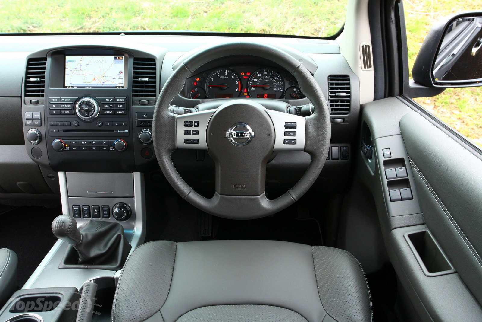 Nissan Navara Salomon Edition