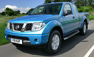 Nissan Navara Space Cab