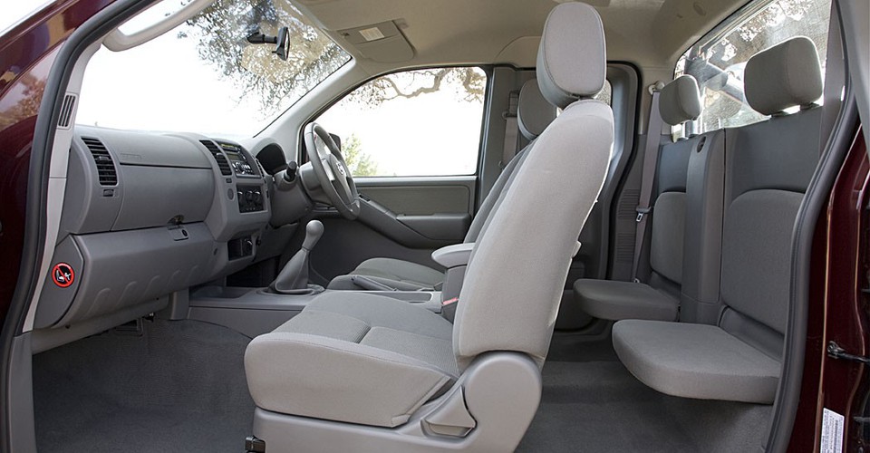 Nissan Navara Space Cab