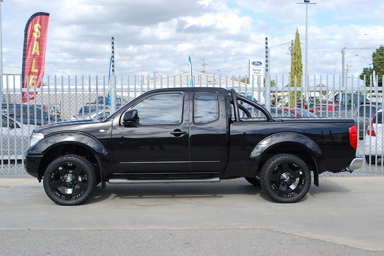 Nissan Navara Space Cab