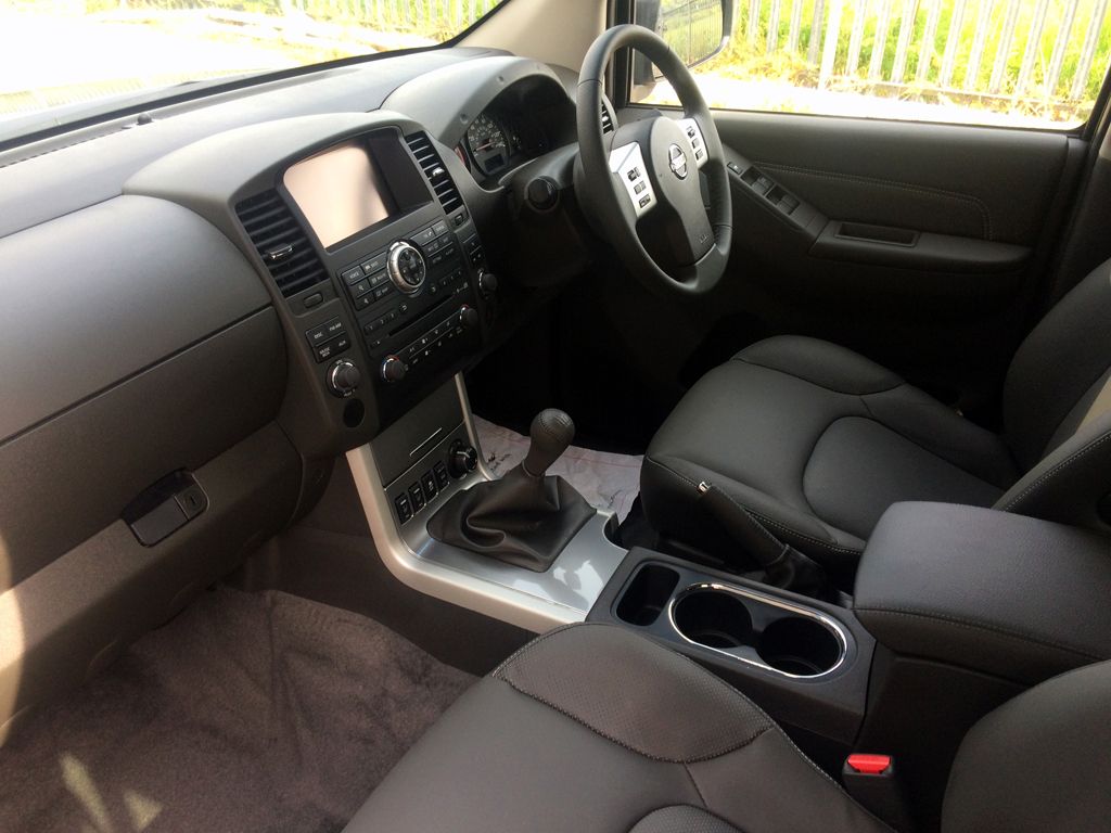 Nissan Navara Tekna Connect