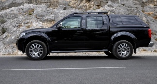 Nissan Navara V6
