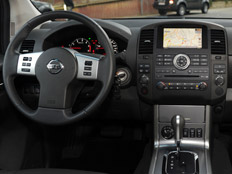 Nissan Navara V6