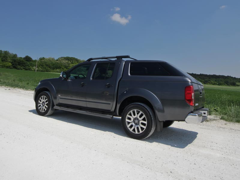 Nissan Navara V6