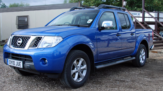 Nissan Navara Van