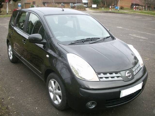 Nissan Note Black