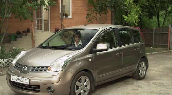 Nissan Note E11