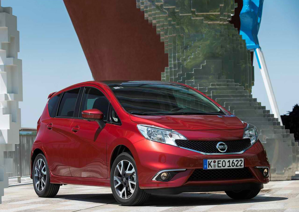 Nissan Note Red