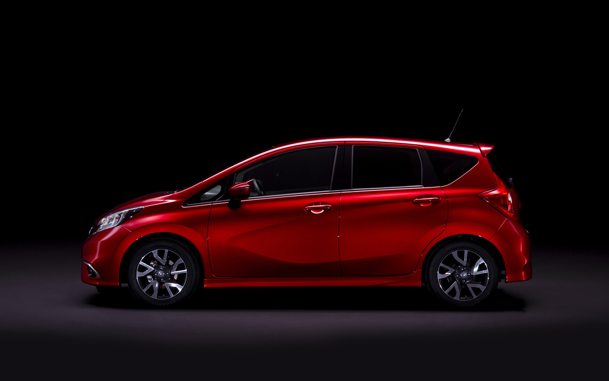 Nissan Note Red