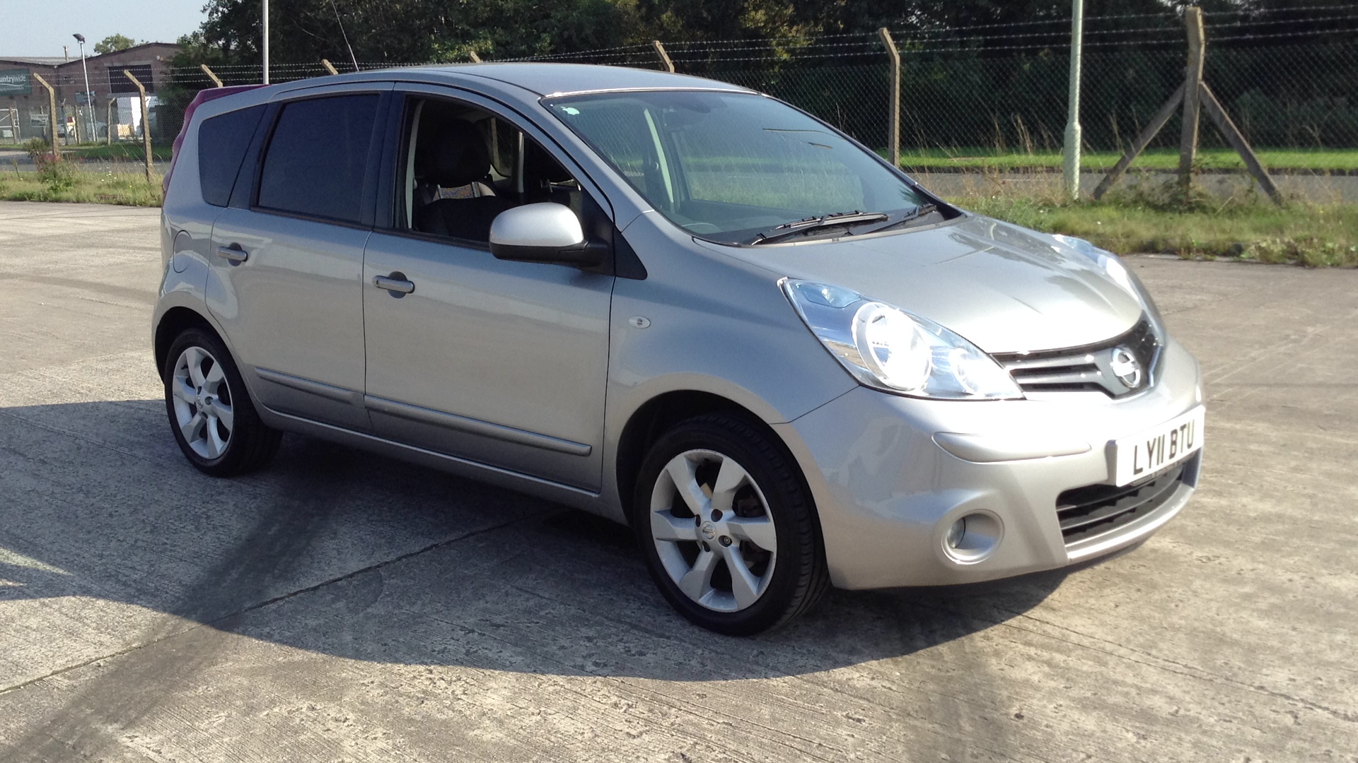 Nissan Note Silver