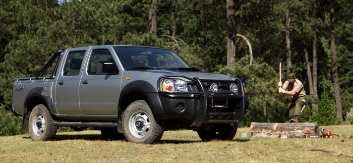 Nissan Np300 Doble Cabina 2014