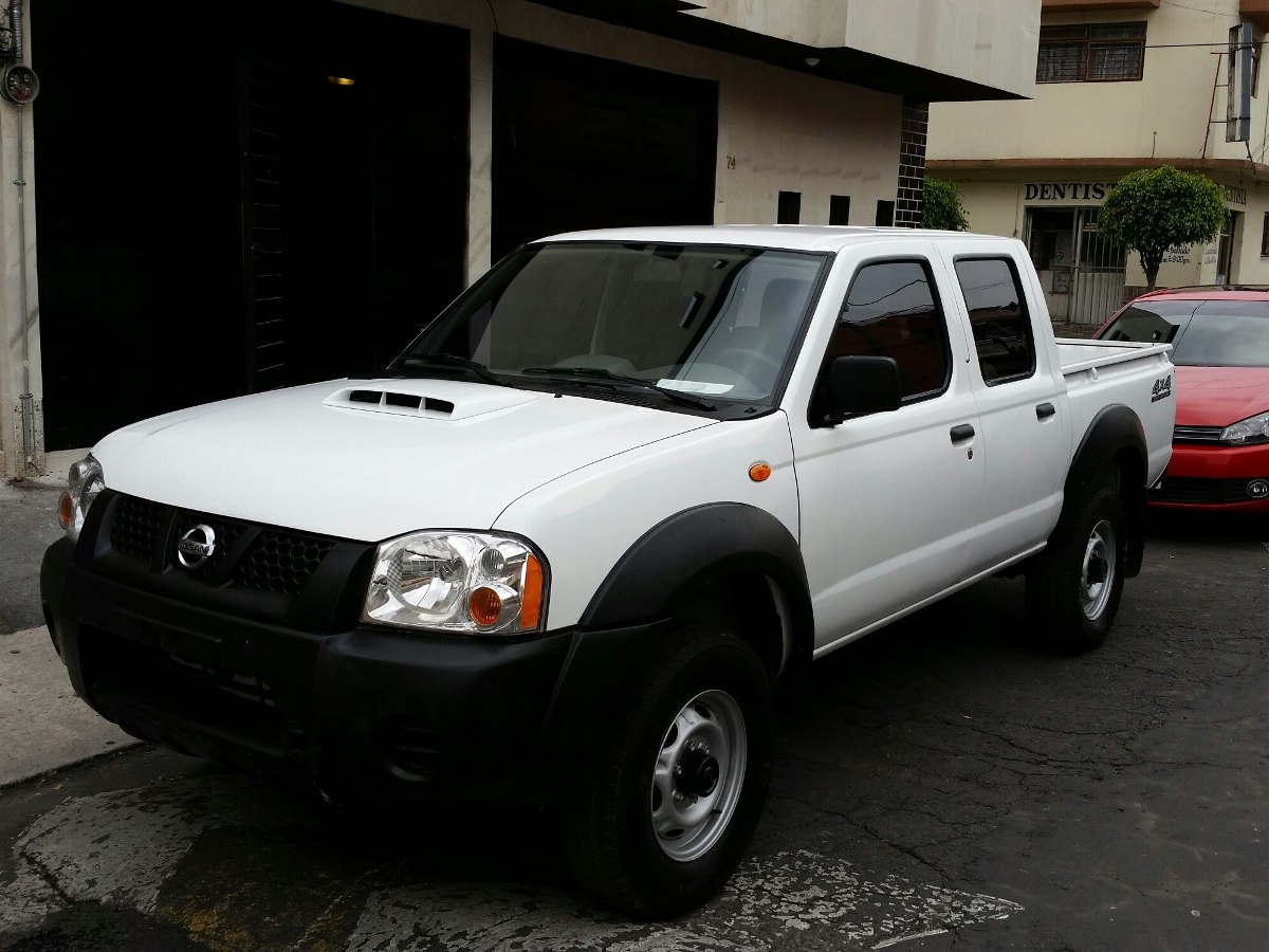 Nissan Np300 Doble Cabina 2014