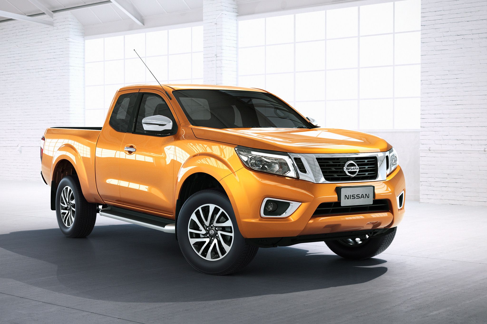 Nissan Np300 Truck