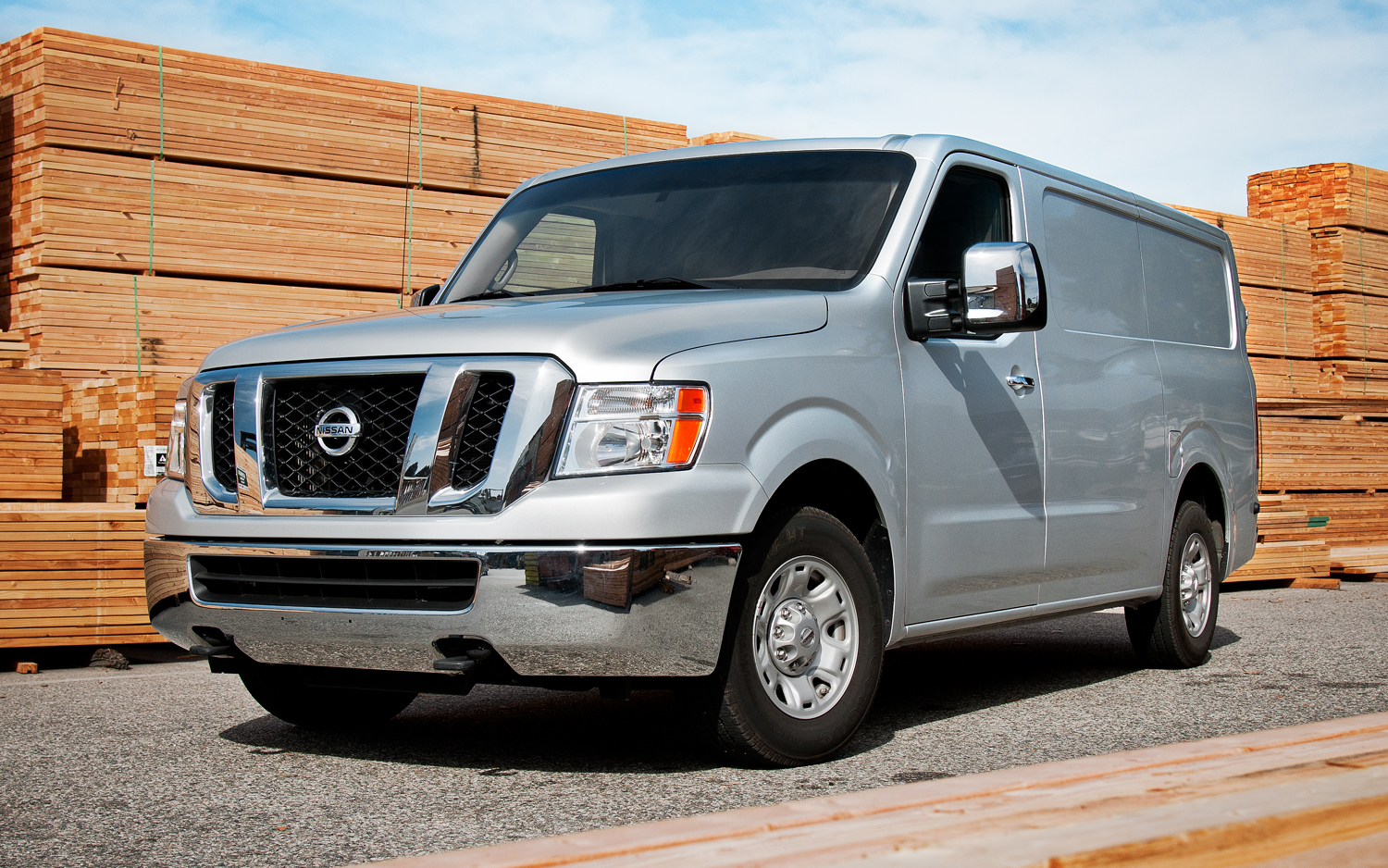 Nissan Nv