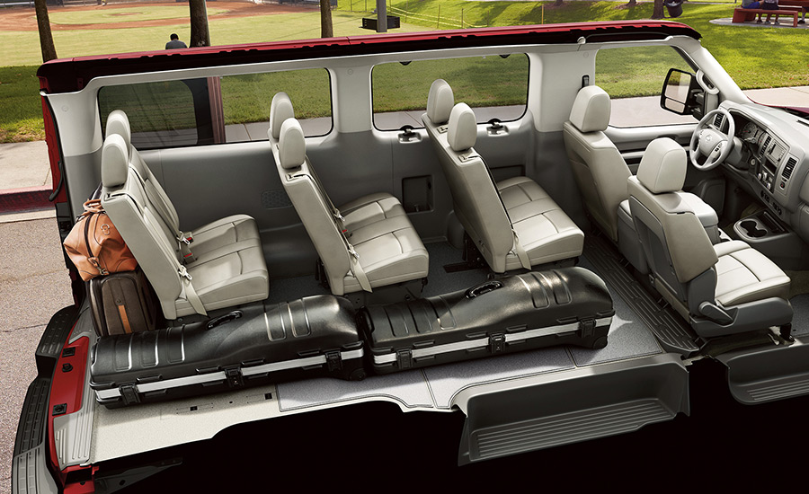 Nissan Nv 2500 Passenger Van