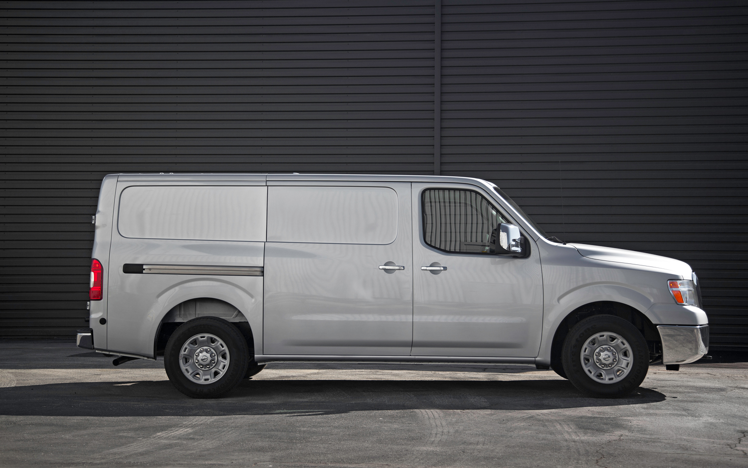 Nissan Nv 2500