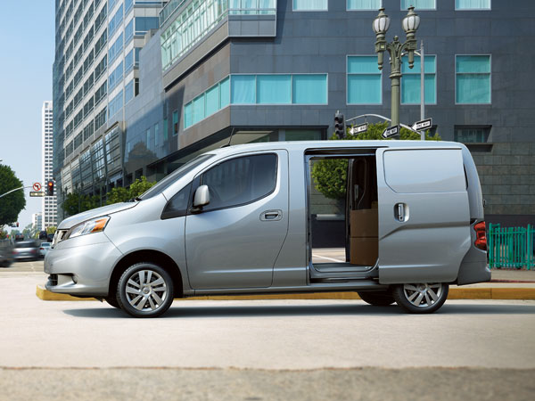 Nissan Nv 500