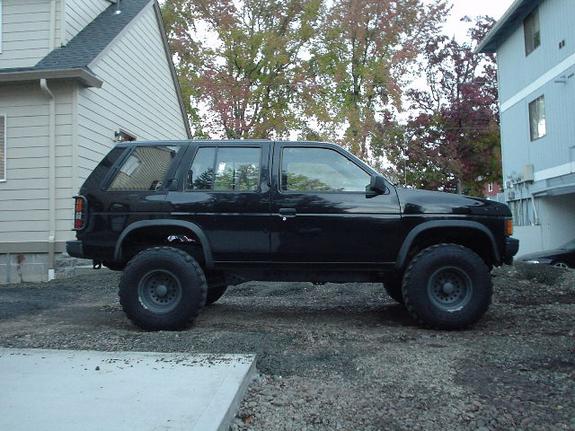 Nissan Pathfinder 1990
