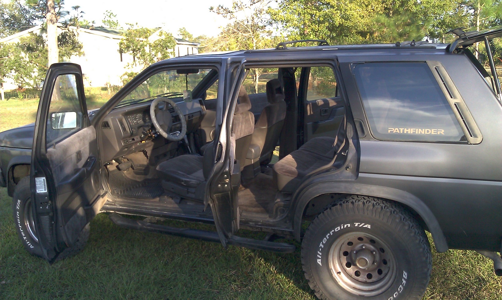 Nissan Pathfinder 1991