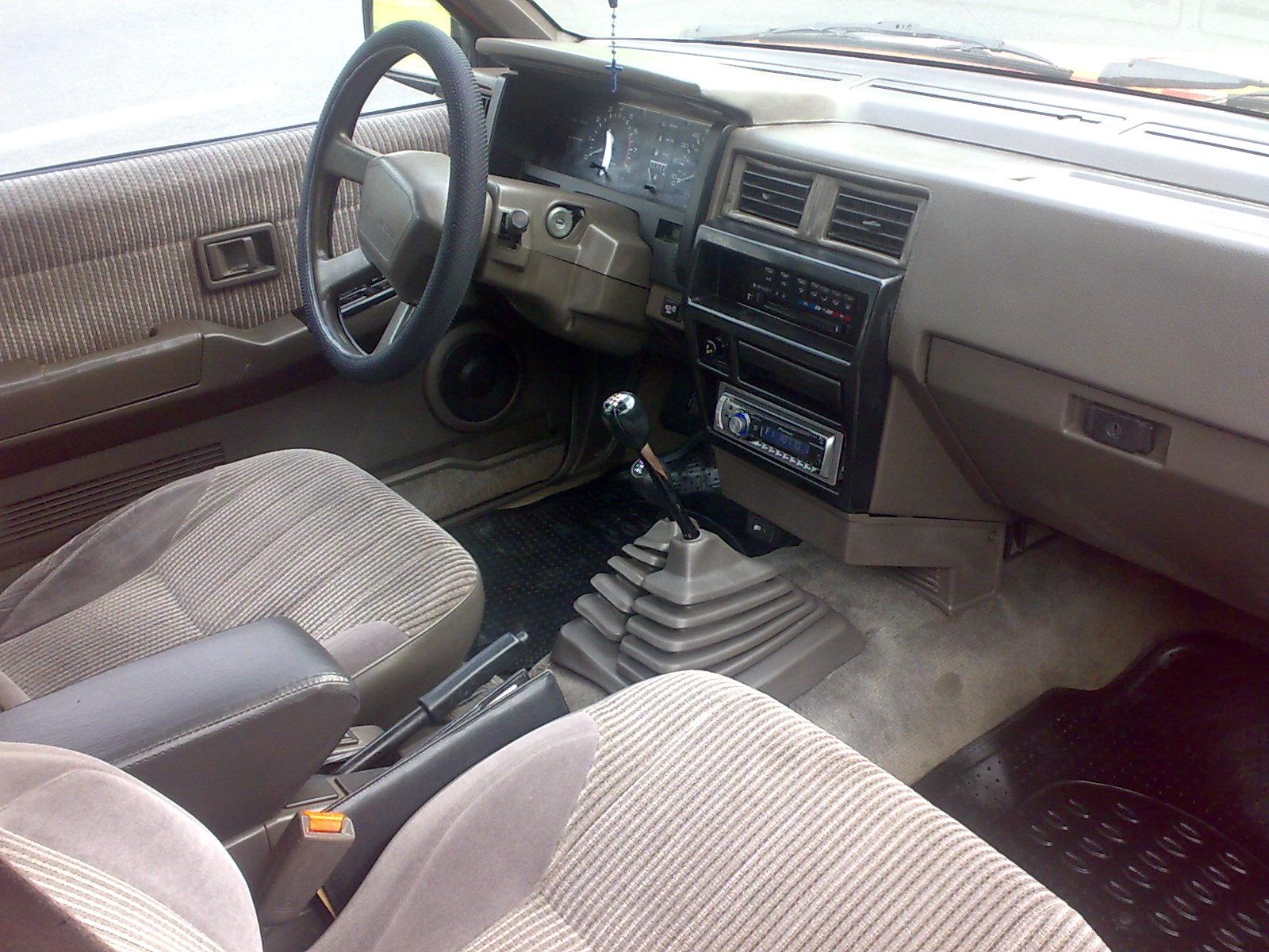 Nissan Pathfinder 1991
