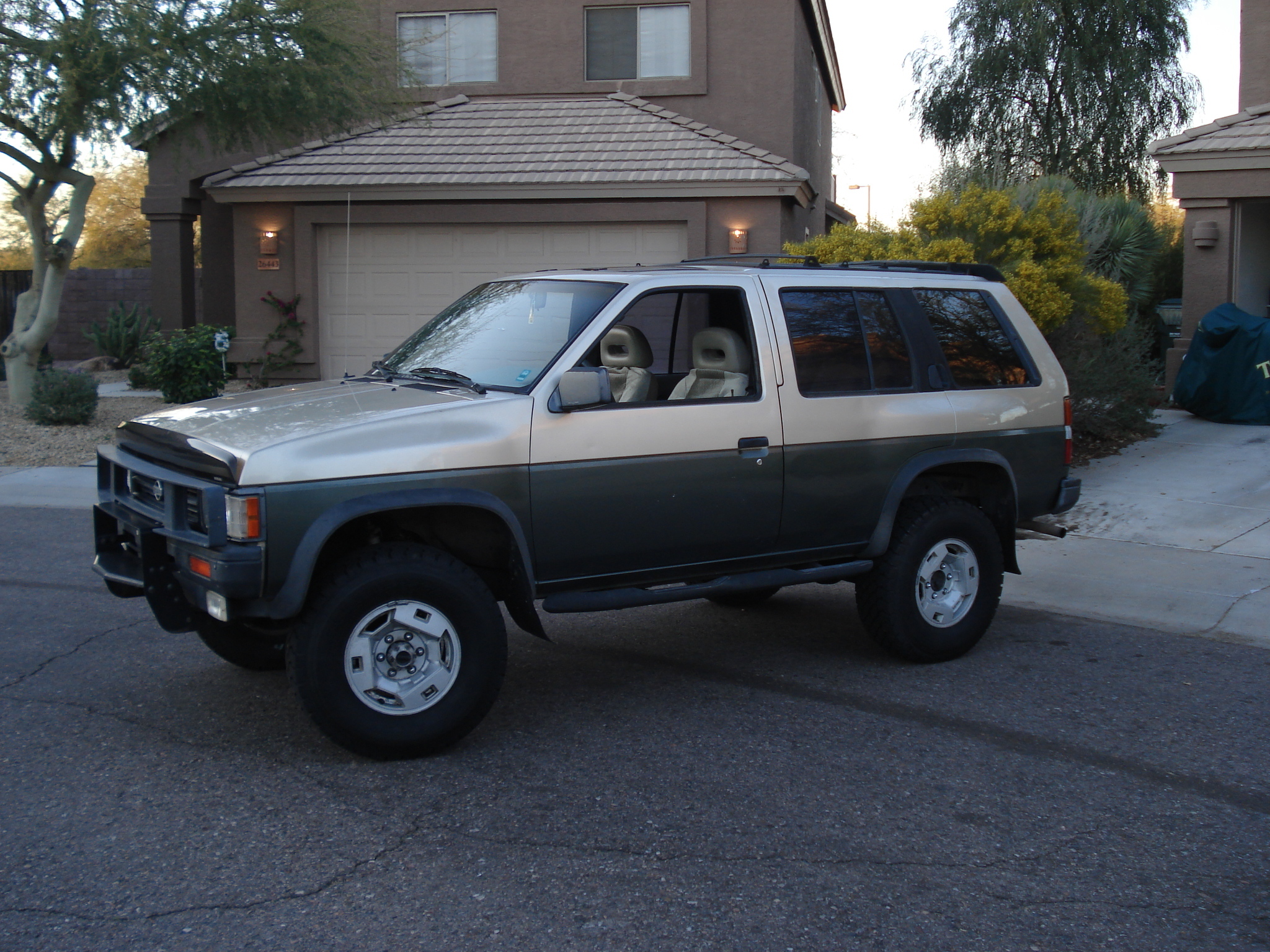 Nissan Pathfinder 1991