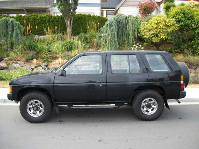 Nissan Pathfinder 1992