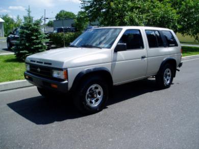 Nissan Pathfinder 1995