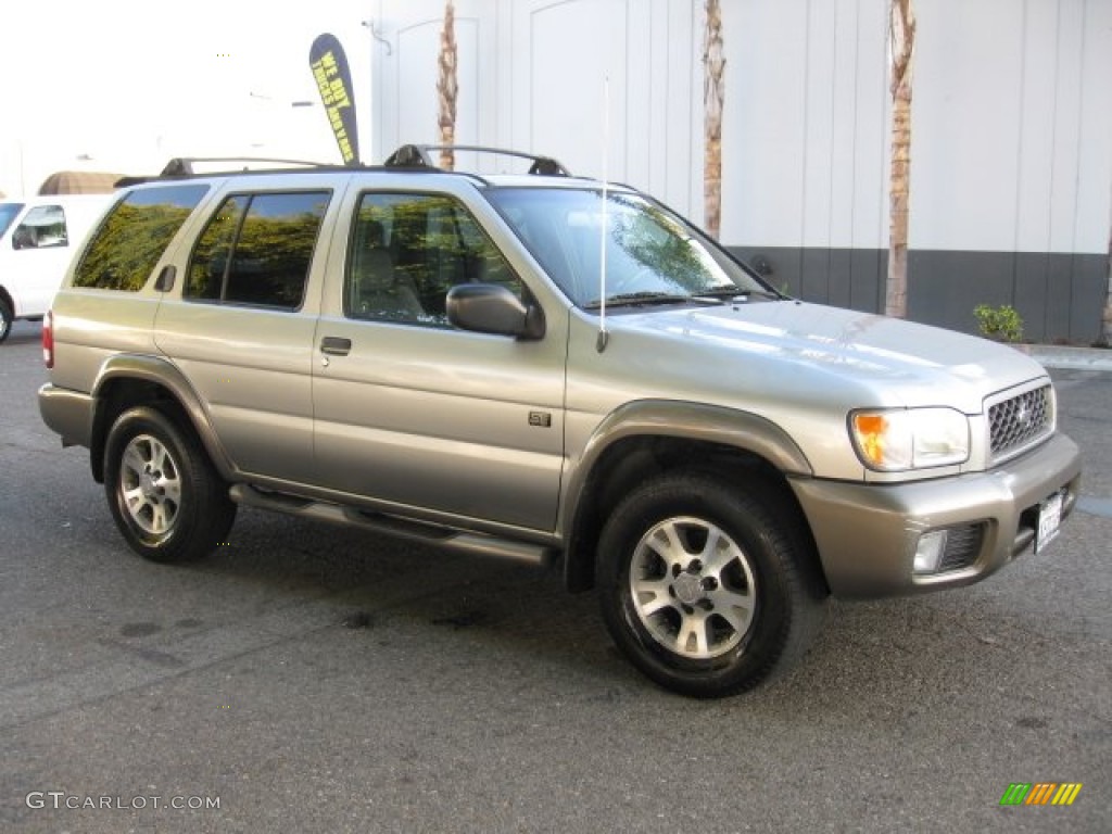 Nissan Pathfinder 1999