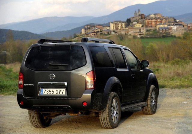 Nissan Pathfinder 2.5 Dci