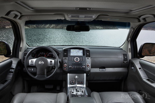Nissan Pathfinder 3.0