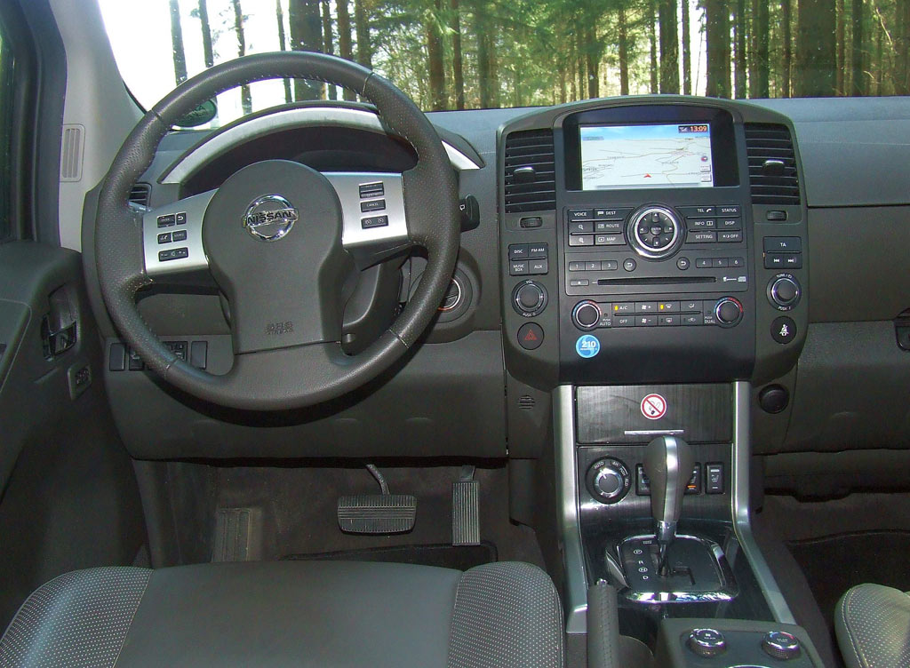 Nissan Pathfinder 3.0