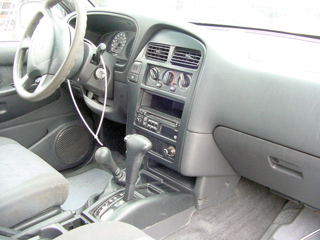 Nissan Pathfinder 3.3